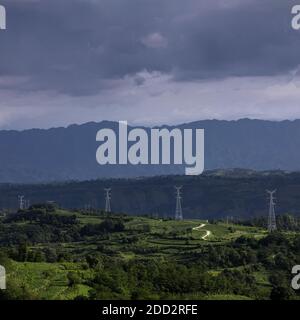 Funiu Bezirk der westlichen henan ländlichen Stromnetze Stockfoto