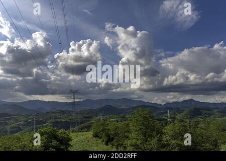 Funiu Bezirk der westlichen henan ländlichen Stromnetze Stockfoto