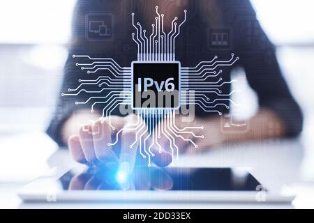IPv6-Netzwerkprotokoll Standard-Internet-Kommunikationskonzept auf virtuellen Bildschirm Stockfoto