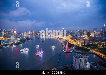 Shanghai Stadtbau Landschaft bei Nacht Stockfoto