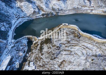 Peking huairou neun über den Fluss Stadt huanghua Tolle Wasserwand Stockfoto