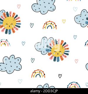 Niedliche bunte Baumschule nahtlose Muster mit Sonne, Wolken, Regenbogen und herzförmigen Elementen isoliert auf weißem Hintergrund. Handgezeichneter Vektor illustrati Stock Vektor