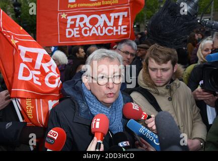 Pierre Laurent, Olivier Besancenot und Guillaume Balas der einheitliche Treffpunkt der Republik in Paris, Frankreich am 30. April 2018. Foto von Alain Apaydin/ABACAPRESS.COM Stockfoto