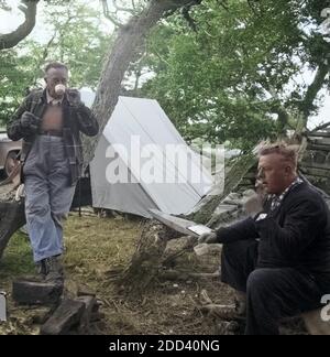 Camping in der Nähe der Stadt Punta Arenas, im Süden von Chile, 1957. Camping in der Nähe der Stadt Punta Arenas, im Süden Chiles, 1957. Stockfoto