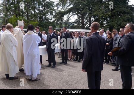 Trauerzeremonie von Maelys de Araujo, 9 Jahre altes Mädchen, das im August 2017 vom Serienmörder Nordahl Lelandais in La Tour Du Pin, Frankreich, am 2. Juni 2018 ermordet wurde. Foto von Julien Reynaud/APS-Medias/ABACAPRESS.COM Stockfoto