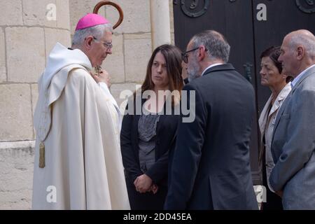 Mutter bei der Trauerfeier von Maelys de Araujo, 9 Jahre altes Mädchen, das im August 2017 vom Serienmörder Nordahl Lelandais in La Tour Du Pin, Frankreich, am 2. Juni 2018 ermordet wurde. Foto von Julien Reynaud/APS-Medias/ABACAPRESS.COM Stockfoto