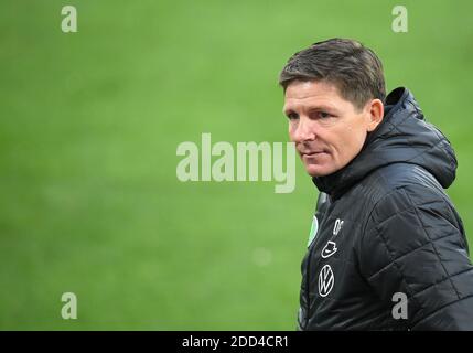 firo: 11/21/2020 Fußball: Fußball: 1. Bundesliga-Saison 2020/21 Schalke 04 - VfL Wolfsburg 0: 2 Trainer Oliver Glasner (Wolfsburg) Foto: TimGroothuis / Witters // poolfoto / via / firosportphoto Verwendung weltweit Stockfoto