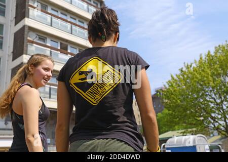 GROSSBRITANNIEN /London / Women’s International Parkour Weekend in London. Dieses Treffen von Frauen, die sich für Bewegung, Ausbildung, Freundschaft interessieren. Stockfoto