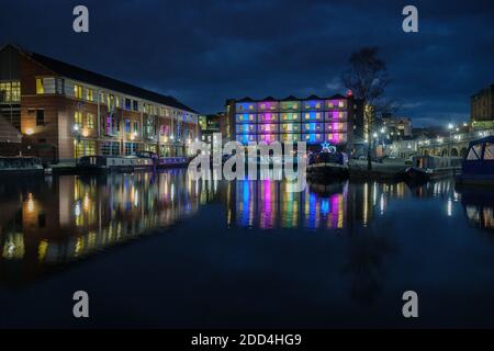 Victoria Quays in der Abenddämmerung. Stockfoto