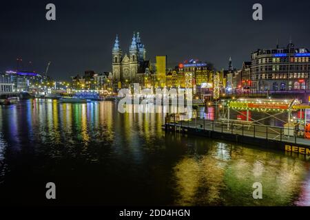 Amsterdam bei Nacht Stockfoto