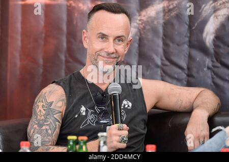 Adam Nergal Darski von der Band Behemoth bei einer Pressekonferenz während des Wacken Open Air Festivals am 1. August 2018 in Wacken, Deutschland. Foto von Julien Reynaud/APS-Medias/ABACAPRESS.COM Stockfoto