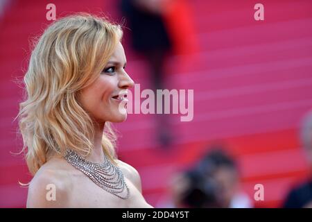 Eva Herzigova ist die reinste weiße Vorführung, die am 11. Mai 2018 im Palais des Festivals in Cannes, Frankreich, im Rahmen der 71. Jährlichen Filmfestspiele von Cannes stattfindet. Foto von Lionel Hahn/ABACAPRESS.COM Stockfoto