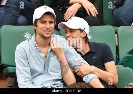 Die Schauspielerin Celine Sallette nimmt am 2018 6. Juni 2018 an den French Open - Day Eleven in Roland Garros in Paris, Frankreich, Teil. Foto von Laurent Zabulon/ABACAPRESS.COM Stockfoto