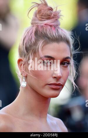 Hailey Baldwin nimmt an der Vorführung „Girls of the Sun“ Teil, die am 12. Mai 2018 im Palais des Festivals in Cannes, Frankreich, im Rahmen der 71. Jährlichen Filmfestspiele von Cannes stattfand. Foto von Lionel Hahn/ABACAPRESS.COM Stockfoto