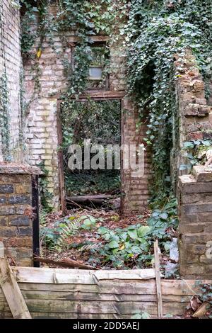 Verkommen Stallungen in Harrow on the Hill, Middlesex, Greater London Großbritannien. Stockfoto