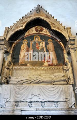 Italien, Rom, Kirche Santa Maria in Ara Coeli, linker Quer, Grab des Kardinals Matteo d'Acquasparta (1302 - 1303 ca.) Von Giovanni di Cosma Stockfoto