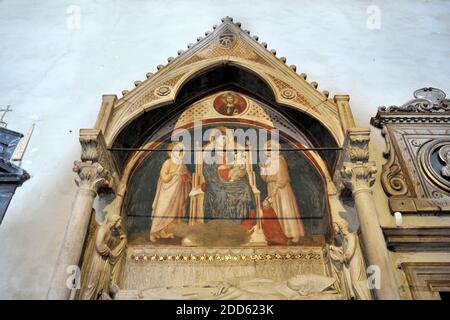 Italien, Rom, Kirche Santa Maria in Ara Coeli, linker Quer, Grab des Kardinals Matteo d'Acquasparta (1302 - 1303 ca.) Von Giovanni di Cosma Stockfoto