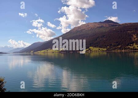 Herbststimmung auf dem Reschensee Stockfoto