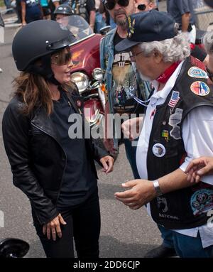KEIN FILM, KEIN VIDEO, KEIN Fernsehen, KEIN DOKUMENTARFILM - ehemaliger Alaska-Gouverneur. Sarah Palin erscheint bei der jährlichen Gedenkfahrt zum Rolling Thunder Memorial Day in Washington, D.C., Sonntag, 29. Mai 2011. Foto von Pete Marovich/MCT/ABACAPRESS.COM Stockfoto