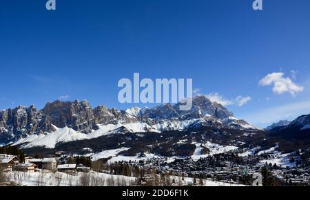 Der schöne Winter in Cortina D'ampezzo, Belluno, Italien Stockfoto