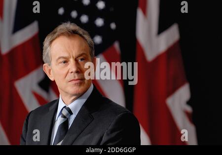 KEIN FILM, KEIN VIDEO, KEIN Fernsehen, KEIN DOKUMENTARFILM - US-Präsident George W. Bush kommentiert auf einer gemeinsamen Pressekonferenz mit dem britischen Premierminister Tony Blair in Washington, DC, USA, am Donnerstag, 7. Dezember 2006. Foto von George Bridges/MCT/ABACAPRESS.COM Stockfoto