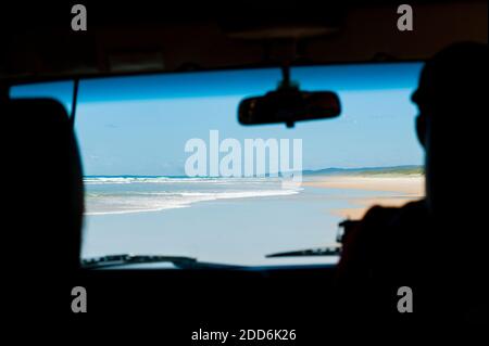 Foto einer 4x4-Selbstfahrer-Tour am Seventy Five Mile Beach, Fraser Island, Queensland, Australien Stockfoto