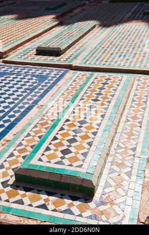 Details der Mosaikgräber an den Saadien-Gräbern, Marrakesch (Marrakesch), Marokko, Nordafrika, Afrika Stockfoto