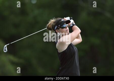 KEIN FILM, KEIN VIDEO, KEIN Fernsehen, KEIN DOKUMENTARFILM - die US-amerikanische Paula Creamer schlägt am 12. April 2007 bei der Eröffnungsrunde des Ginn Open im Ginn Reunion Resort in Kissimmee, Florida, USA, auf das 11. Loch ab. Foto: Julie Fletcher/Orlando Sentinel /MCT/Cameleon/ABACAPRESS.COM Stockfoto