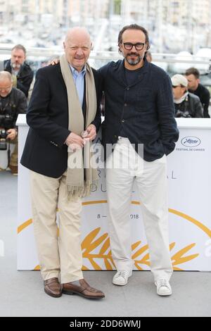 Der Regisseur Jean-Paul Rappeneau und der Schauspieler Vincent Perez nahmen am 14. Mai 2018 am Fotocall für "Cyrano De Bergerac" während des 71. Cannes Film Festivals im Palais des Festivals in Cannes, Frankreich, Teil. Foto von David Boyer/ABACAPRESS.COM Stockfoto