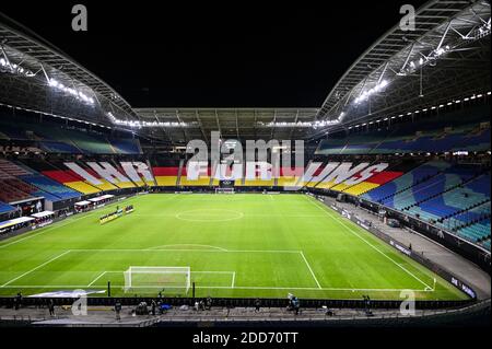 Leipzig, Deutschland. November 2020. Spielübersicht Zentralstadion Leipzig vor einer leeren Kulisse. GES/Fußball/UEFA Nations League: Deutschland - Ukraine, 11/14/2020 Fußball/Fußball: UEFA Nations League: Deutschland gegen Ukraine, Leipzig, 14. November 2020 zur weltweiten Nutzung Kredit: dpa/Alamy Live News Stockfoto