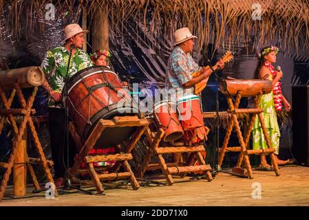 Highland Paradise, Drums of Our Ahnen Cultural Show, Rarotonga, Cook Islands Stockfoto