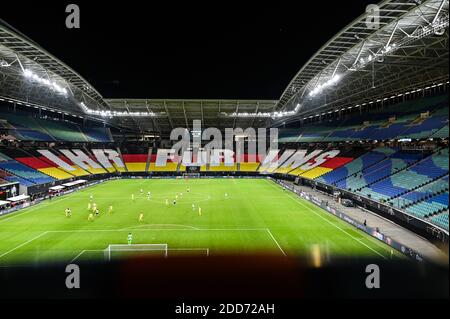 Leipzig, Deutschland. November 2020. Spielübersicht Zentralstadion Leipzig vor einer leeren Kulisse. GES/Fußball/UEFA Nations League: Deutschland - Ukraine, 11/14/2020 Fußball/Fußball: UEFA Nations League: Deutschland gegen Ukraine, Leipzig, 14. November 2020 zur weltweiten Nutzung Kredit: dpa/Alamy Live News Stockfoto