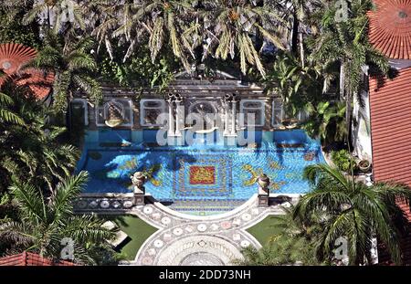 KEIN FILM, KEIN VIDEO, KEIN Fernsehen, KEIN DOKUMENTARFILM - eine Luftaufnahme des ehemaligen Herrenhauses von Gianni Versace, heute Casa Casuarina, in Miami Beach, FL, USA, am 29. Juni 2007. Es ist der 10. Todestag des italienischen Designers Gianni Versace. Foto von Al Diaz/Miami Herald/MCT/ABACAPRESS.COM Stockfoto