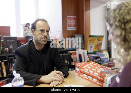 Der französische Schriftsteller Marc Levy nimmt am 12. Juni 2018 in Lille, Frankreich, an einer Buchunterzeichnung im Furet du Nord Teil. Foto von Sylvain Lefevre/ABACAPRESS.COM Stockfoto