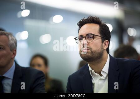 Juniorminister für den Digitalsektor Mounir Mahjoubi bei ihrem Besuch im neuen Hauptsitz des französischen Digitalunternehmens Qwant am 14. Juni 2018 in Paris. Foto von ELIOT BLONDT/ABACAPRESS.COM Stockfoto