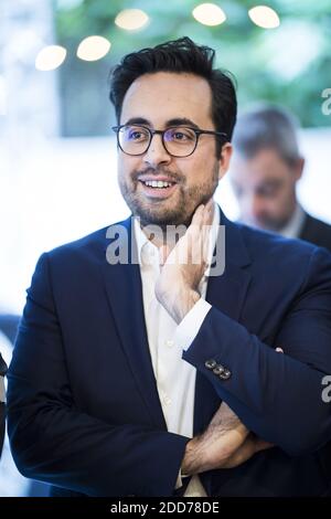 Juniorminister für den Digitalsektor Mounir Mahjoubi bei ihrem Besuch im neuen Hauptsitz des französischen Digitalunternehmens Qwant am 14. Juni 2018 in Paris. Foto von ELIOT BLONDT/ABACAPRESS.COM Stockfoto