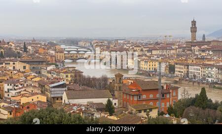 Florenz, Italien - 2. Februar 2018: Regnerischer Wintertag Stadtbild in Florenz, Italien. Stockfoto