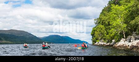 Kanu Loch Ness Abschnitt des Caledonian Canal, in der Nähe von Fort Augustus, Scottish Highlands, Schottland, Großbritannien, Europa Stockfoto