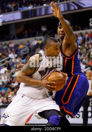 KEIN FILM, KEIN VIDEO, KEIN Fernsehen, KEIN DOKUMENTARFILM - Washington Wizards Caron Butler (3) fährt in den Korb gegen New York Knicks Quentin Richardson (23) während ihres Spiels, das am 7. November 2008 im Verizon Center in Washington, DC, USA gespielt wurde. New York Knicks gewann 114-108. Foto von Harry E. Walker/MCT/ABACAPRESS.COM Stockfoto