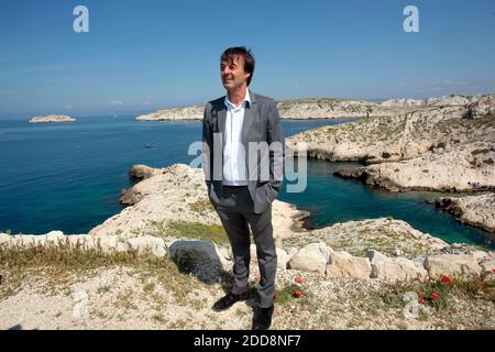 Nicolas Hulot, Minister für Ökologie, besucht die Calanques und die Insel Frioul in Marseille, Frankreich, und trifft sich am 18. Mai 2018 mit jungen Schülern. Foto von Pascal Parrot/ABACAPRESS.COM Stockfoto