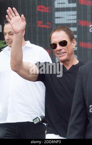 Semi-Exclusive - Jean-Claude Van Damme feiert seine 30-jährige Karriere mit seiner Familie, seiner Frau Gladys Portugues, seinen Kindern, seinem Sohn Kristopher, seiner Tochter Bianca, Nicolas van Varenberg während der 71. Filmfestspiele von Cannes am 18. Mai 2018 in Cannes, Frankreich. Foto von Nasser Berzane/ABACAPRESS.COM Stockfoto