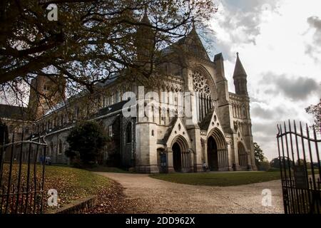 St Albans Kathedrale. Hertfordshire, England, Großbritannien. Kathedrale und Abteikirche St. Alban. Stockfoto