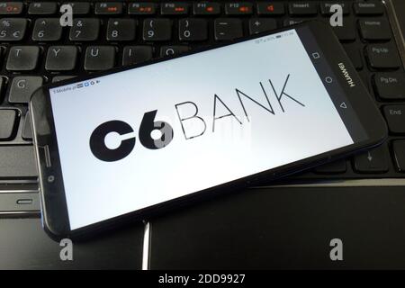 KONSKIE, POLEN - 21. Dezember 2019: C6 Bank Logo auf dem Handy angezeigt Stockfoto