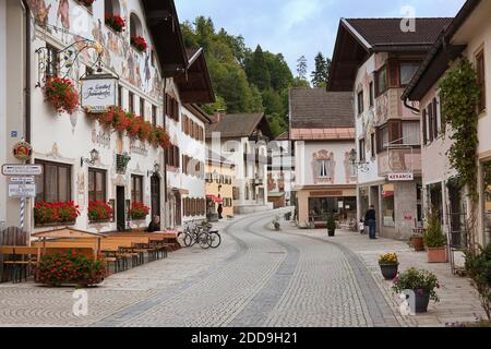 Ludwigstraße, Fußgängerzone, Partenkirchen, Garmisch-Partenkirchen, Bayern, Deutschland Stockfoto