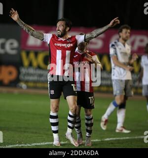 Exeter, Großbritannien. November 2020. Ryan Bowman von Exeter City feiert seinen Hattrick während des EFL Sky Bet League 2-Spiels zwischen Exeter City und Colchester United am 24. November 2020 im St James' Park, Exeter, England. Foto von Dave Peters. Nur redaktionelle Verwendung, Lizenz für kommerzielle Nutzung erforderlich. Keine Verwendung bei Wetten, Spielen oder Veröffentlichungen einzelner Vereine/Vereine/Spieler. Kredit: UK Sports Pics Ltd/Alamy Live Nachrichten Stockfoto