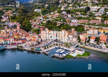 Luftaufnahme von Colonno am Comer See, Lombardei, Italien Stockfoto