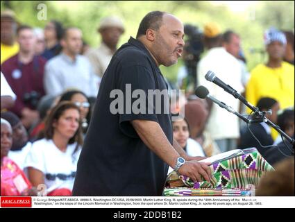 KEIN FILM, KEIN VIDEO, KEIN FERNSEHEN, KEIN DOKUMENTARFILM - © GEORGE BRIDGES/KRT/ABACA. 48994-5. Washington-DC-USA, 22/08/2003. Martin Luther King, III, spricht während des 40. Jahrestages des Marsches auf Washington, auf den Stufen des Lincoln Memorial in Washington, von der Stelle, wo Dr. Martin Luther King, Jr. Stockfoto