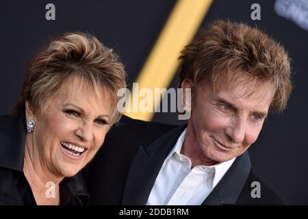 Lorna Luft, Barry Manilow nehmen an der Premiere von Warner Bros. Pictures' 'A Star is Born' im Shrine Auditorium am 24. September 2018 in Los Angeles, Kalifornien, Teil. Foto von Lionel Hahn/AbacaPress.com Stockfoto