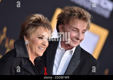 Lorna Luft, Barry Manilow nehmen an der Premiere von Warner Bros. Pictures' 'A Star is Born' im Shrine Auditorium am 24. September 2018 in Los Angeles, Kalifornien, Teil. Foto von Lionel Hahn/AbacaPress.com Stockfoto