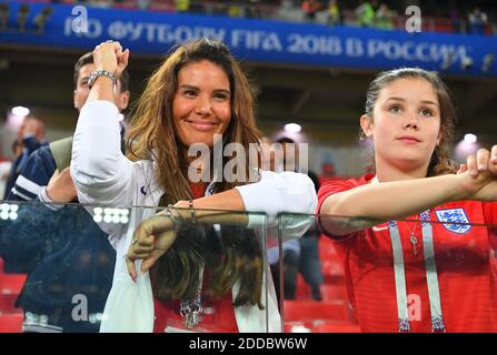 Charlotte Trippier, Ehefrau von Kieran Trippier aus England, und ihr Sohn Jacob Trippier, der am 3. Juli 2018 am Finalspiel 1/8 zwischen Kolumbien und England bei der FIFA Weltmeisterschaft 2018 in Moskau, Russland, teilnahm. Foto von Christian Liewig/ABACAPRESS.COM Stockfoto